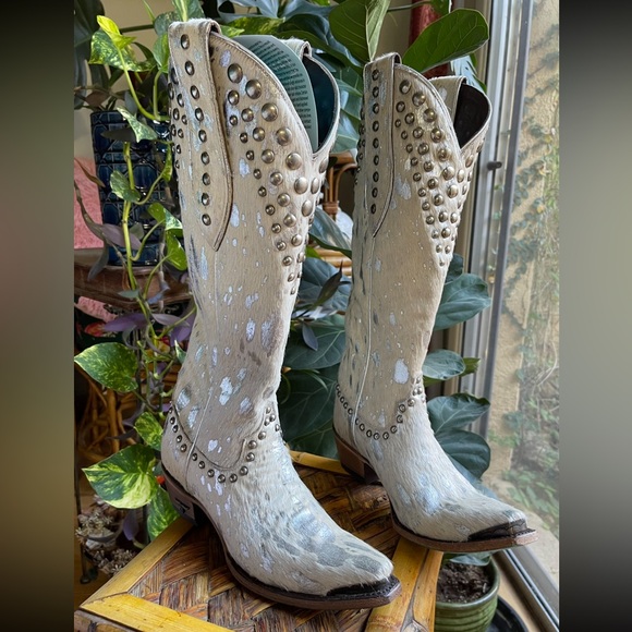 LANE White “Silver Charo” Wild Hair Bridal Western Wedding Boots GORGEOUS Sz 7.5 - Picture 2 of 14